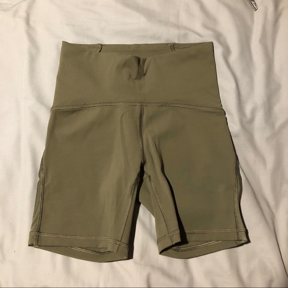Lululemon Train Times shorts